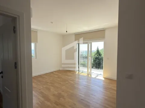 Prodaja, dvosoban stan, 61m², Sutomore, Bar - image 2