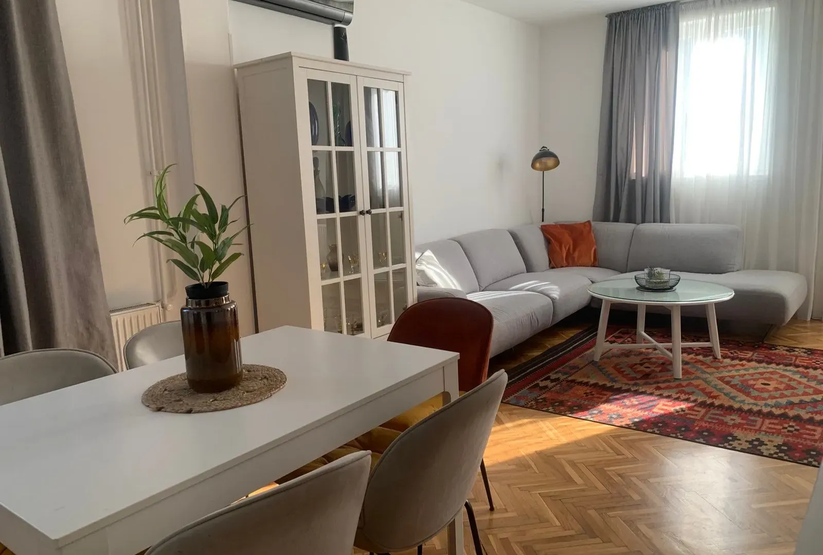 Rent, house, 250m², Zagorič, Podgorica