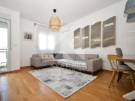 Izdavanje, dvosoban stan, 64m², City Kvart, Podgorica - image 2