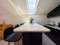 Izdavanje, jednosoban stan, 50m², Centar, Tivat - image 10