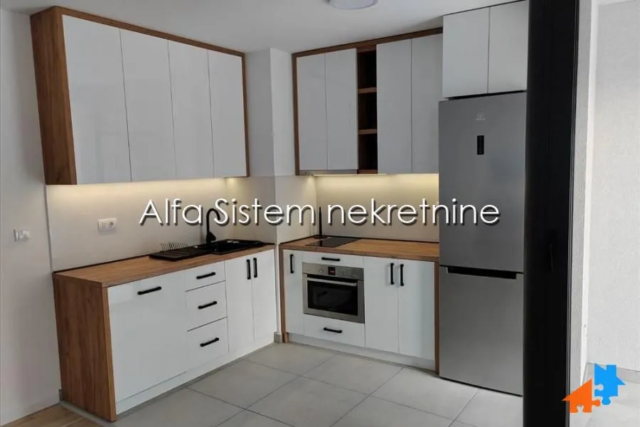 Izdavanje, dvosoban stan, 49m², Vračar Sve Podlokacije, Beograd