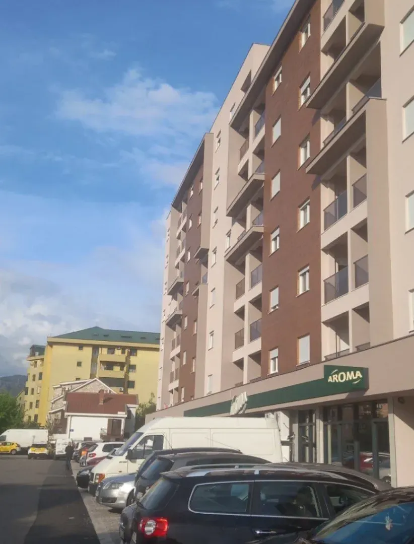 Izdavanje, jednosoban stan, 47m², Stari Aerodrom, Podgorica