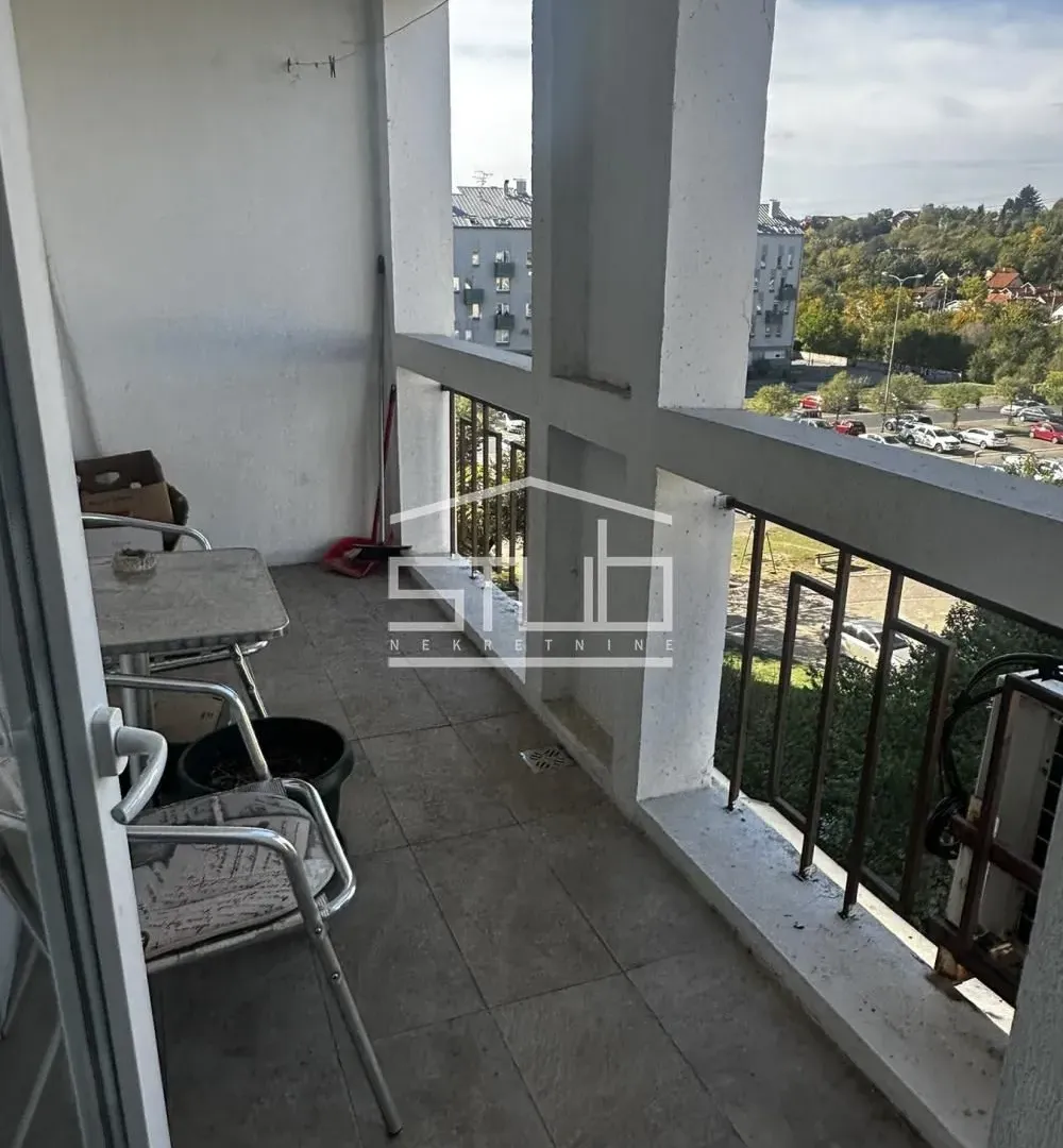 Prodaja, dvosoban stan, 62m², Novi Beograd Blok 72, Novi Beograd Sve Podlokacije