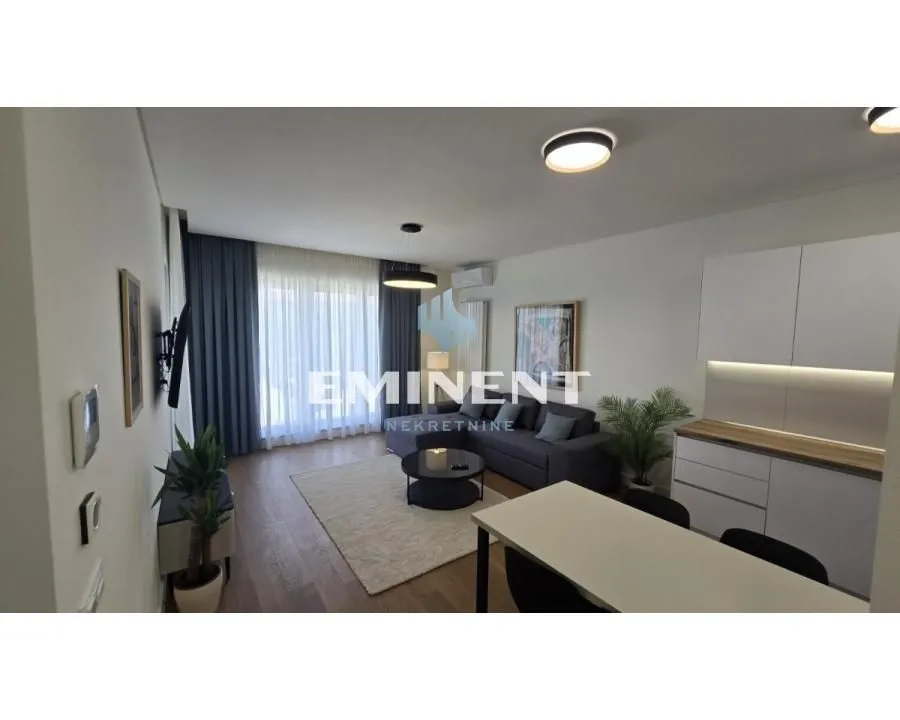 Izdavanje, dvosoban stan, 52m², Banovo Brdo, Beograd