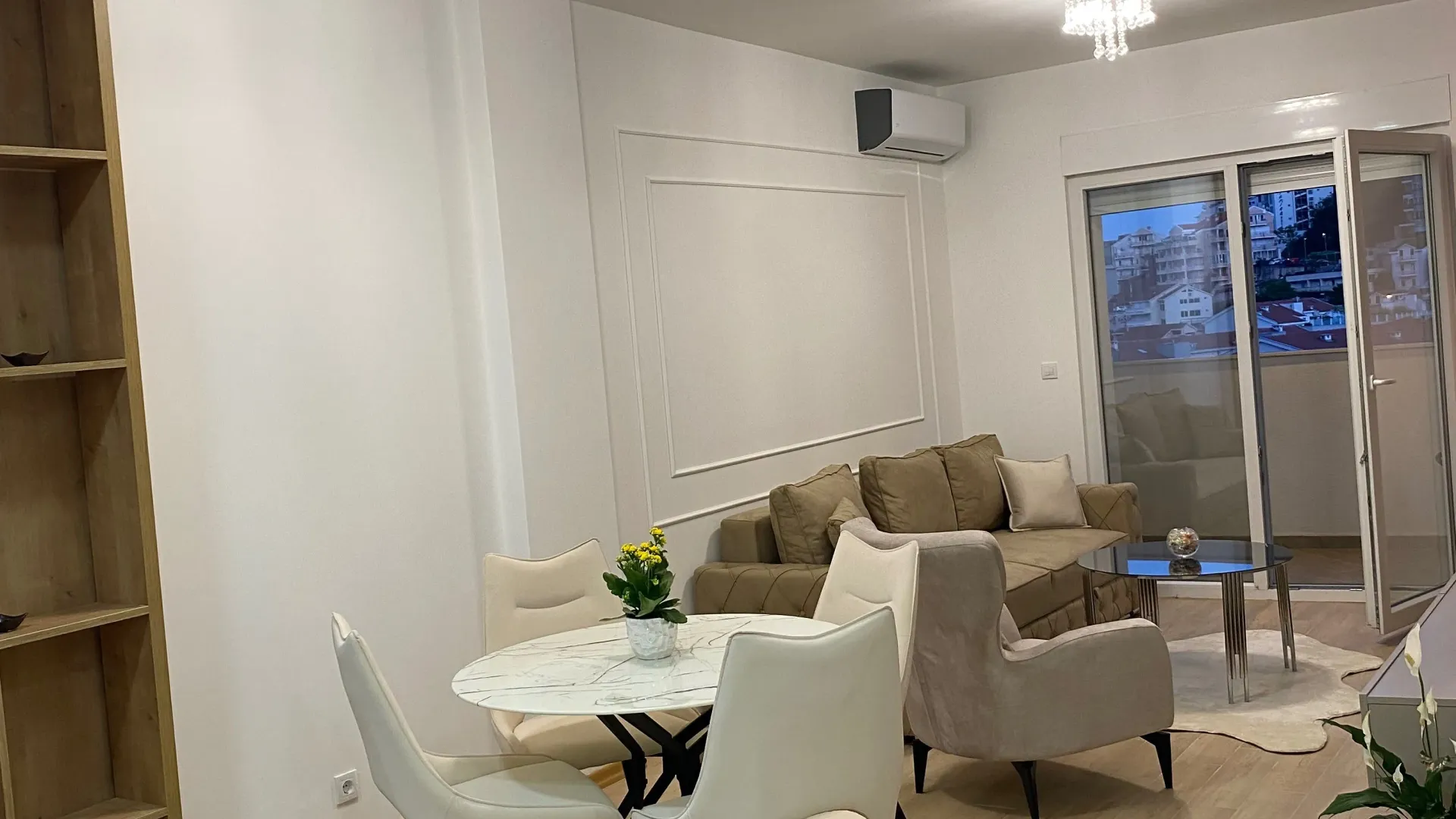 Izdavanje, jednosoban stan, 46m², Golubovina, Budva