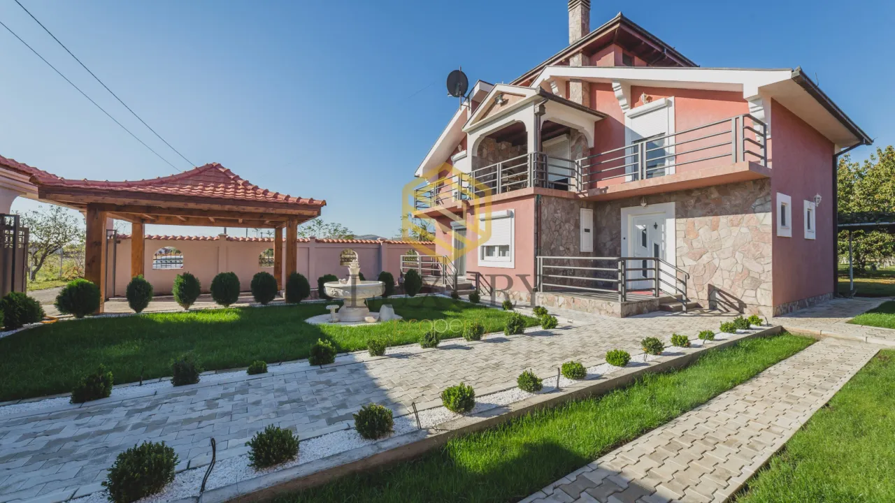 Rent, house, 200m², Donji Kokoti, Podgorica