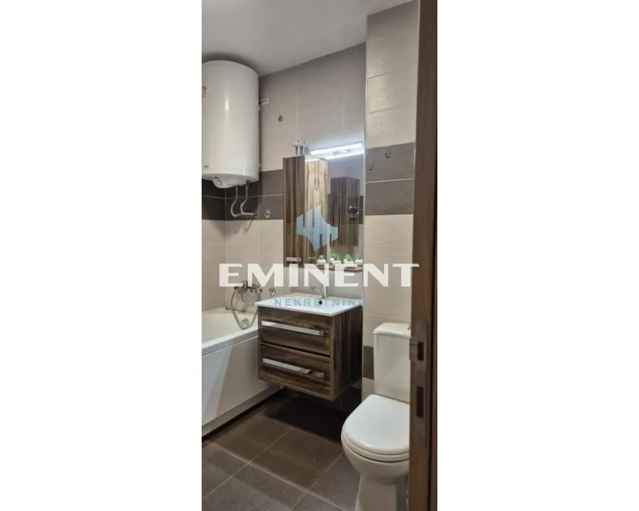 Izdavanje, dvosoban stan, 54m², Crveni Krst, Beograd