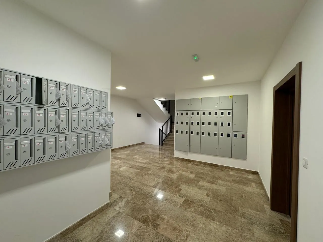 Prodaja, dvosoban stan, 85m², Bečići, Budva