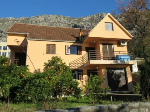 Prodaja, kuća, 250000m², Dobrota, Kotor