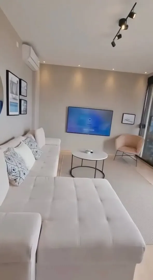 Rent, two bedroom apartment, 70m², Bečići, Budva