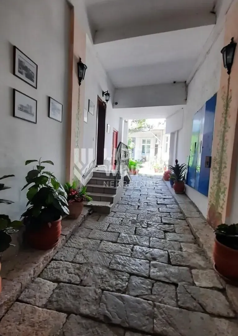 Sale, apartment, 82m², Stari Grad, Beograd