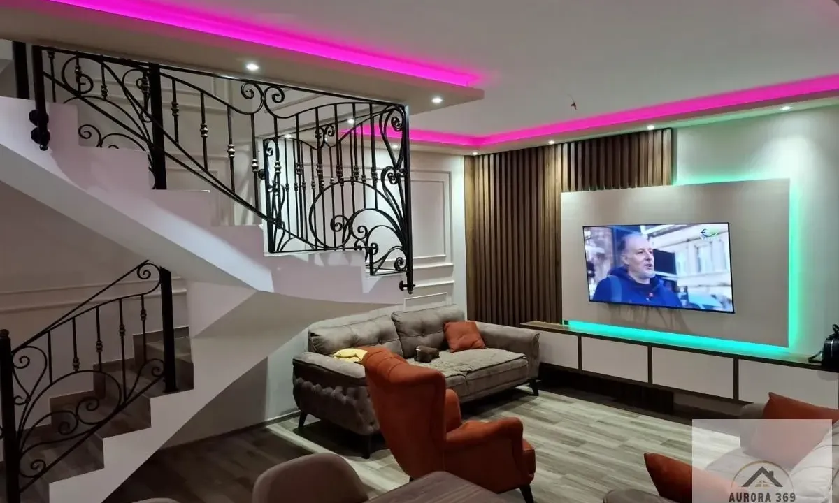 Prodaja, četvorosoban stan, 85m², Ruma, Srbija