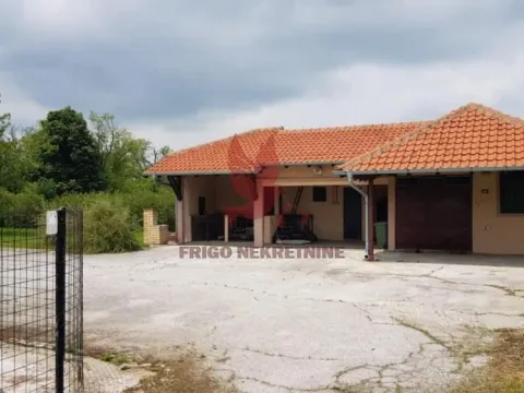 Prodaja, kuća, 160m², Medjulužje, Mladenovac - image 19