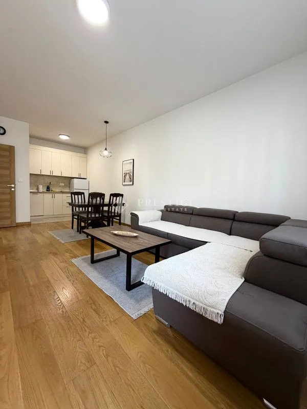 Izdavanje, jednosoban stan, 45m², New City, Podgorica