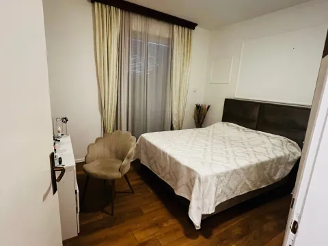 Sale, two bedroom apartment, 78m², Centar, Podgorica - image 2