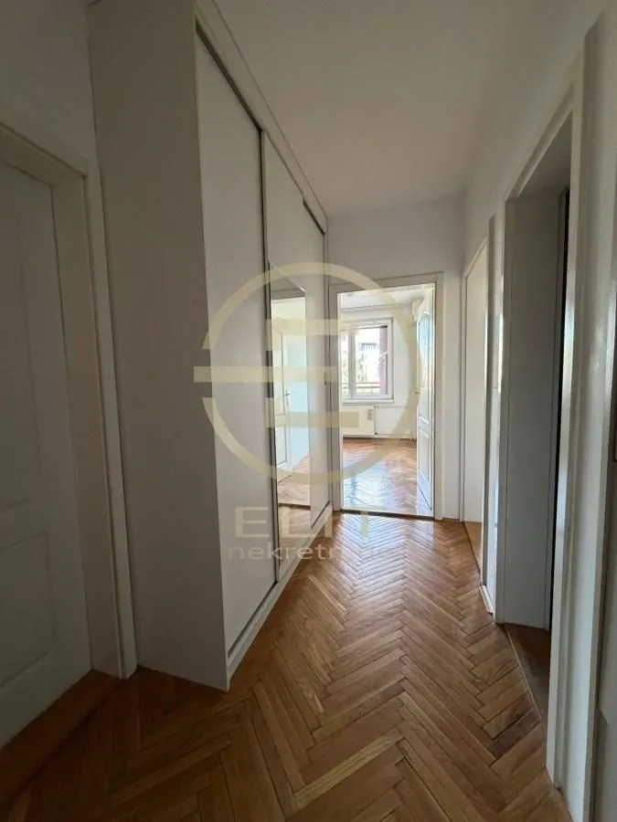 Izdavanje, dvosoban stan, 47m², Rotkvarija, Novi Sad Sve Podlokacije