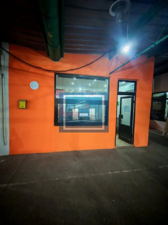 Izdavanje, poslovni prostor, 22m², Centar, Paraćin