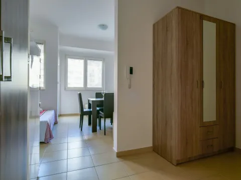 Izdavanje, garsonjera, 30m², Rozino, Budva - image 7