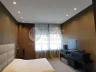 Izdavanje, četvorosoban stan, 150m², Vukov Spomenik, Zvezdara Sve Podlokacije - image 1