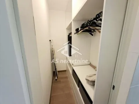Izdavanje, četvorosoban stan, 80m², Tašmajdan, Palilula Sve Podlokacije - image 25