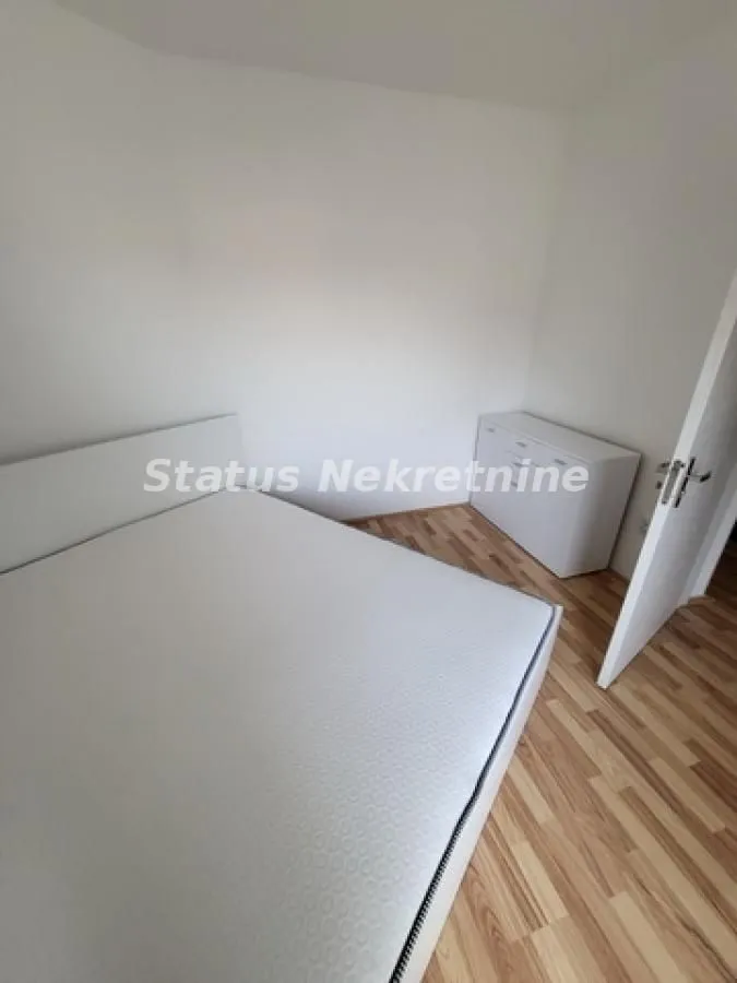 Izdavanje, dvosoban stan, 67m², Bulevar Oslobodjenja, Novi Sad Sve Podlokacije