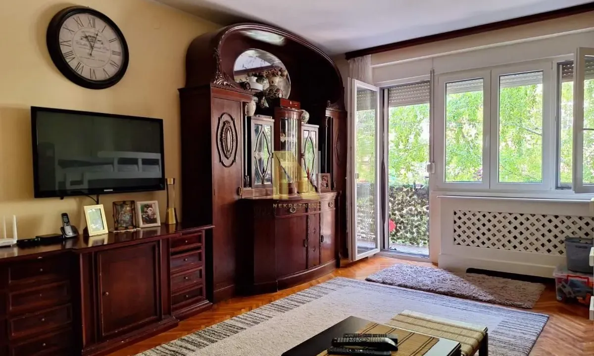 Izdavanje, dvosoban stan, 65m², Podbara, Novi Sad Sve Podlokacije