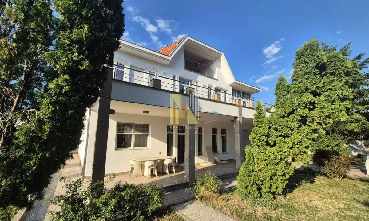 Prodaja, kuća, 248m², Surčin, Beograd
