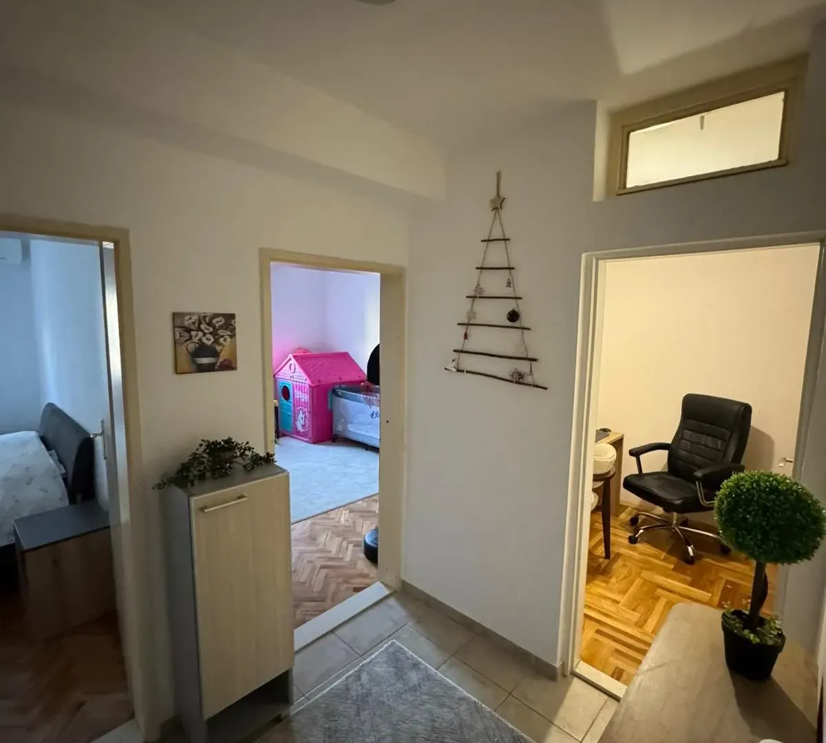 Prodaja, dvosoban stan, 90m², Zagorič, Podgorica