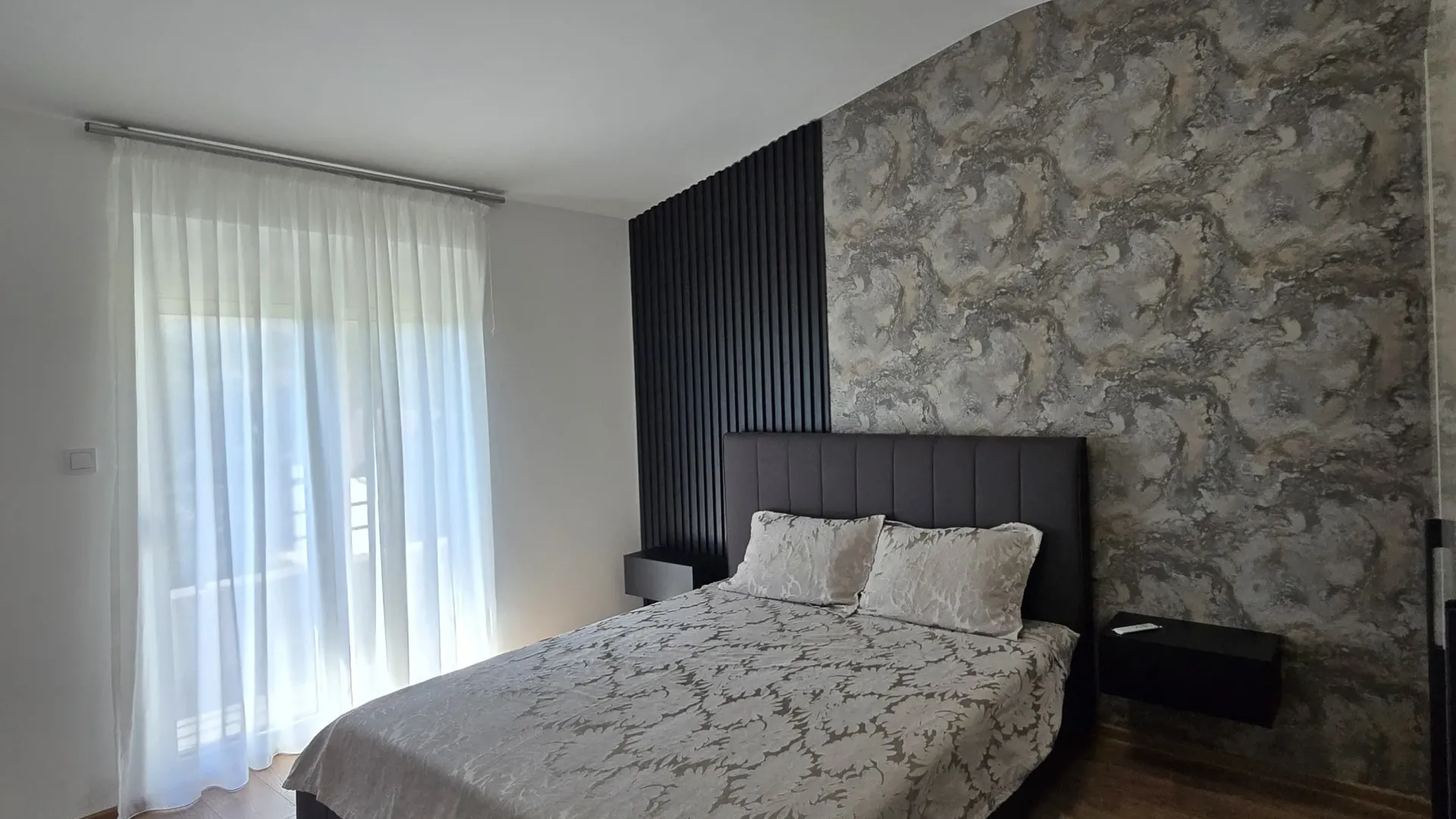 Rent, three bedroom apartment, 180m², Tološi, Podgorica