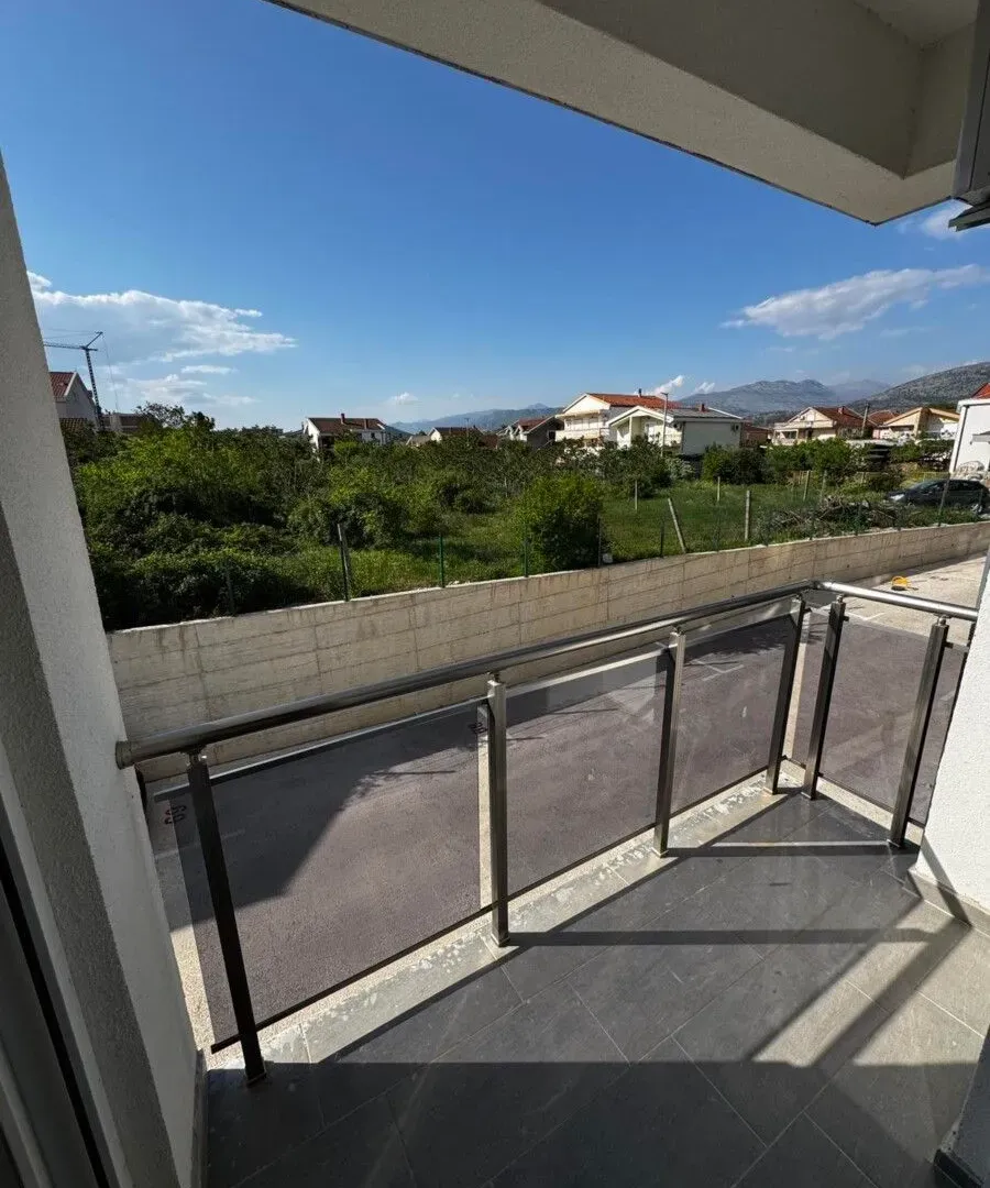Rent, apartment, 60m², Zagorič, Podgorica