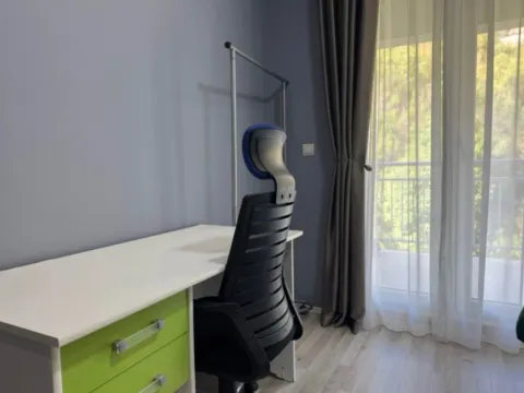 Izdavanje, trosoban stan, 90m², Budva okolina, Budva - image 7