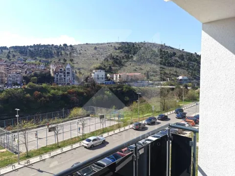 Izdavanje, dvosoban stan, 64m², Zagorič, Podgorica - image 22