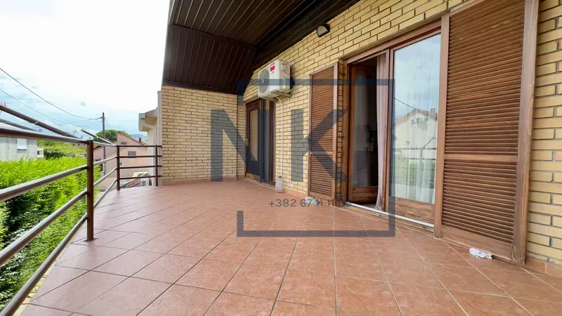 Prodaja, kuća, 250m², Donja Gorica, Podgorica