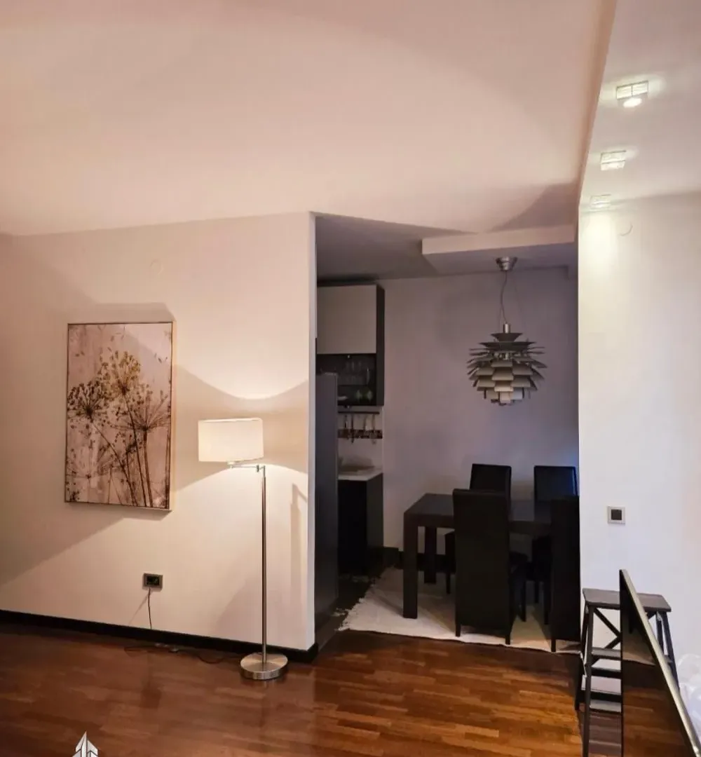Rent, four bedroom apartment, 87m², Stari Grad, Beograd