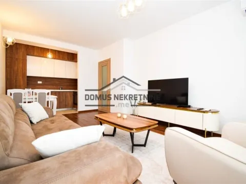 Rent, one bedroom apartment, 50m², Master Kvart, Podgorica - image 4