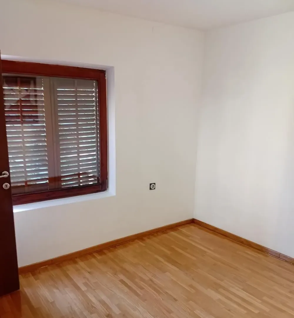 Prodaja, trosoban stan, 65m², Mali Mokri Lug, Zvezdara Sve Podlokacije
