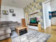 Prodaja, trosoban stan, 46m², Bulevar patrijarha Pavla, Novi Sad Sve Podlokacije - image 1