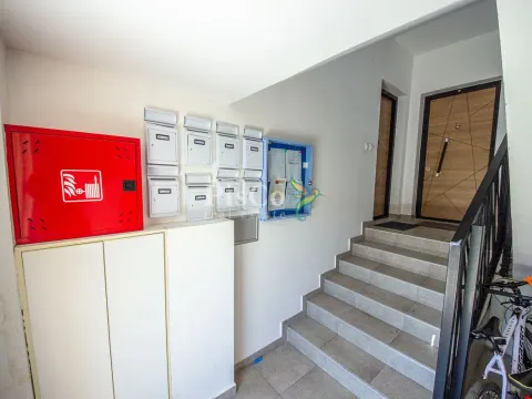 Prodaja, jednosoban stan, 40m², Tološi, Podgorica - image 2