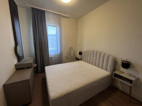 Izdavanje, trosoban stan, 71m², Savski Venac, Beograd - image 10