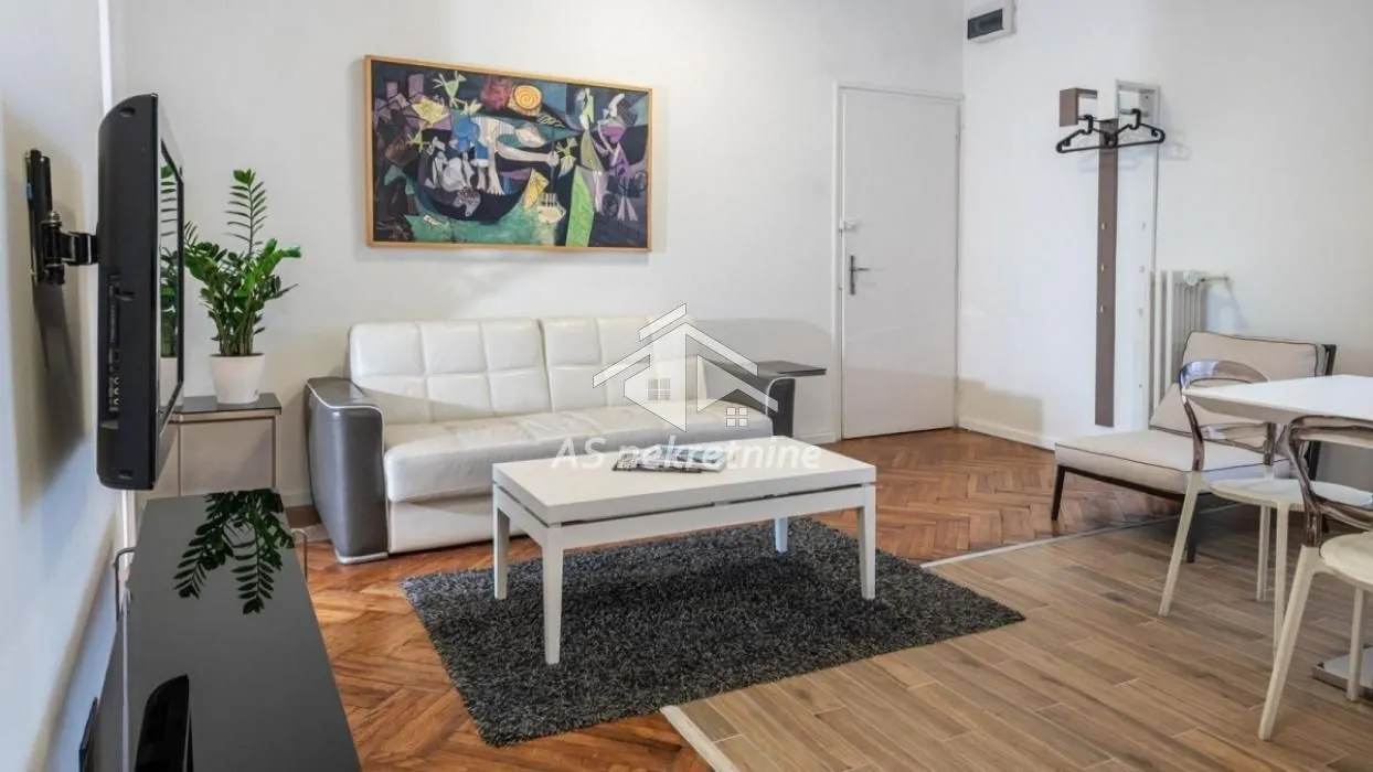 Rent, three bedroom apartment, 90m², Stari Grad, Beograd