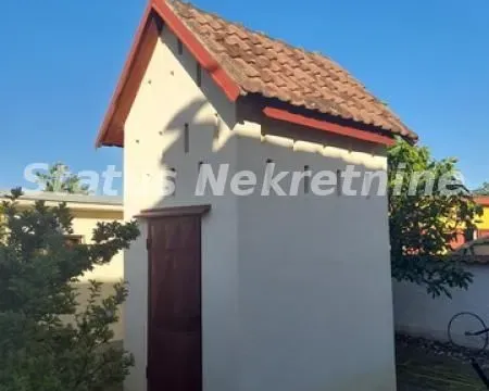 Prodaja, kuća, 194m², Šid, Srbija - image 27