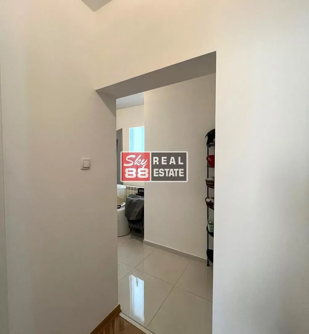 Sale, four bedroom apartment, 76m², Vračar Sve Podlokacije, Beograd