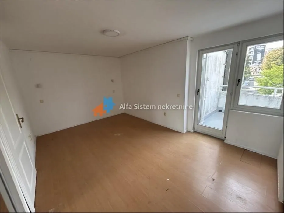 Rent, apartment, 176m², Voždovac Sve Podlokacije, Beograd