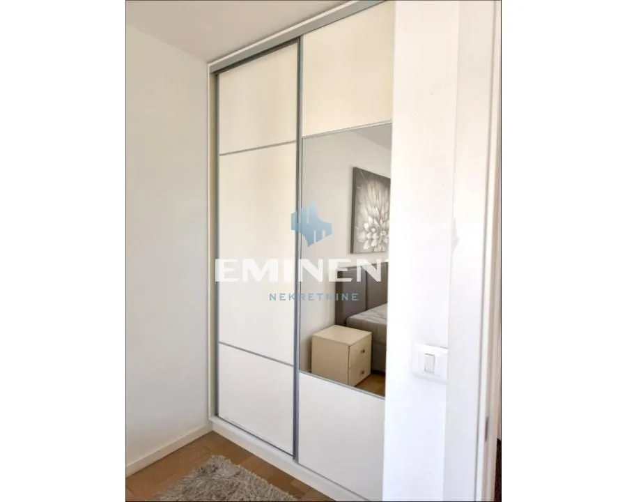Izdavanje, dvosoban stan, 56m², Novi Beograd Blok 67, Novi Beograd Sve Podlokacije