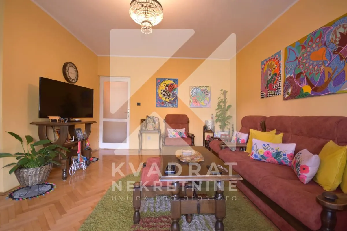 Prodaja, dvosoban stan, 80m², Pejton, Podgorica