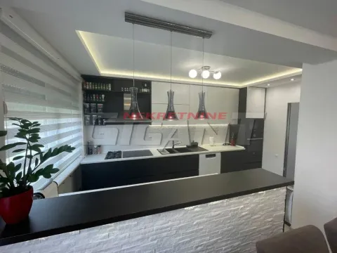 Prodaja, kuća, 351m², Novi Banovci, Stara Pazova - image 3