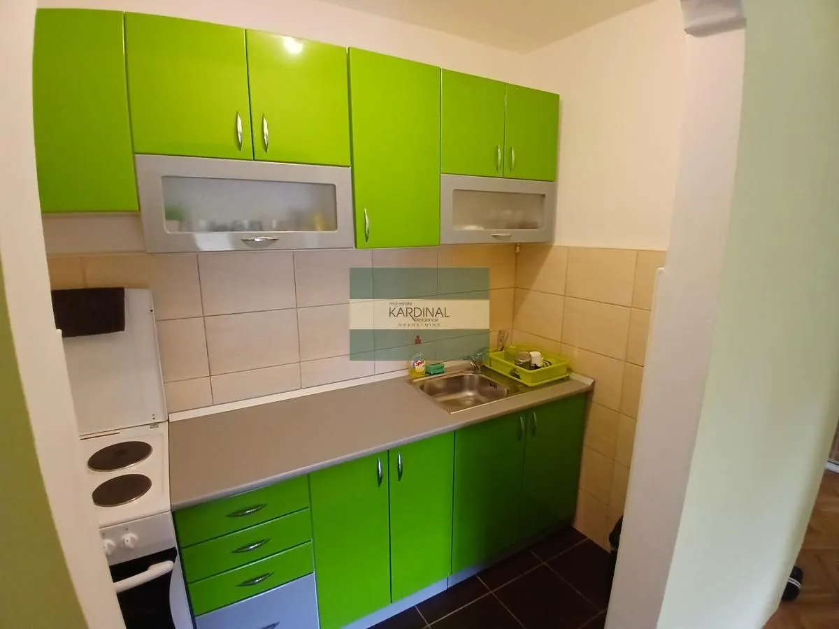 Prodaja, jednosoban stan, 42m², Sarina Medja, Jagodina