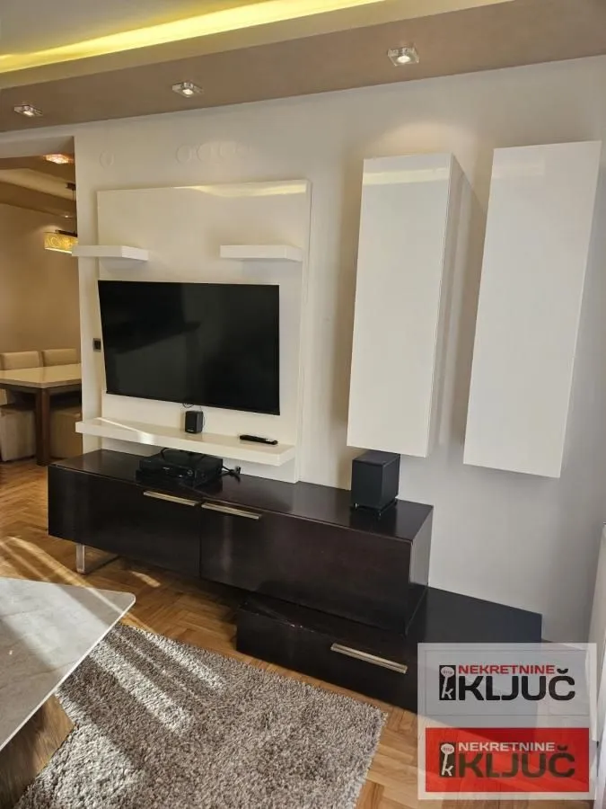 Rent, two bedroom apartment, 70m², Grbavica, Novi Sad Sve Podlokacije