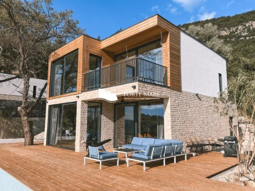 Prodaja, kuća, 114m², Tivat, Crna Gora