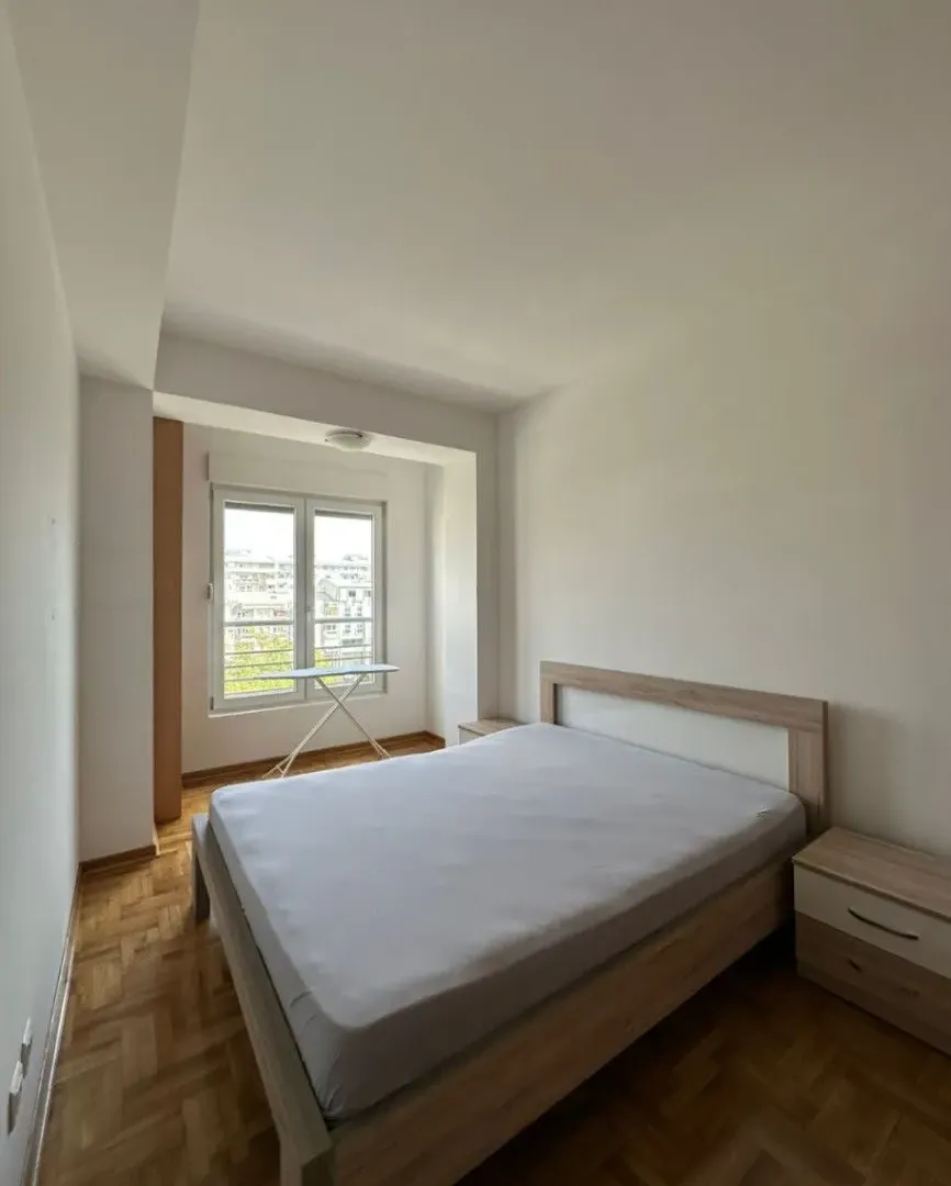 Izdavanje, jednosoban stan, 43m², Preko Morače, Podgorica